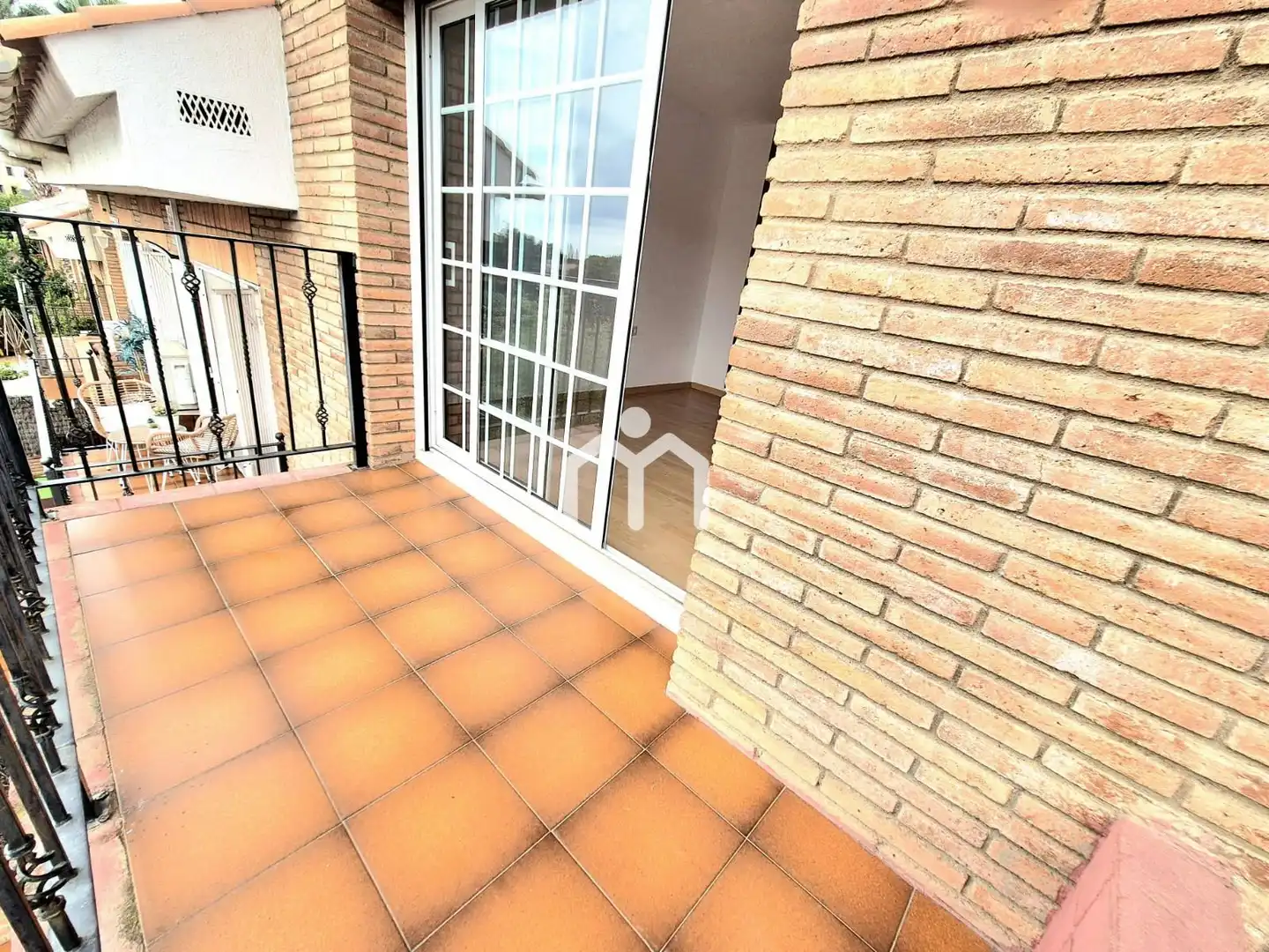 Terraza de Casa adosada en venta en Premià de Dalt con Calefacción, Parquet y Terraza