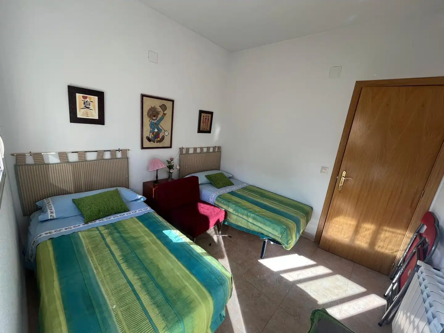 Habitación de Casa adosada en venta en Cáceres con Aire acondicionado, Calefacción y Terraza