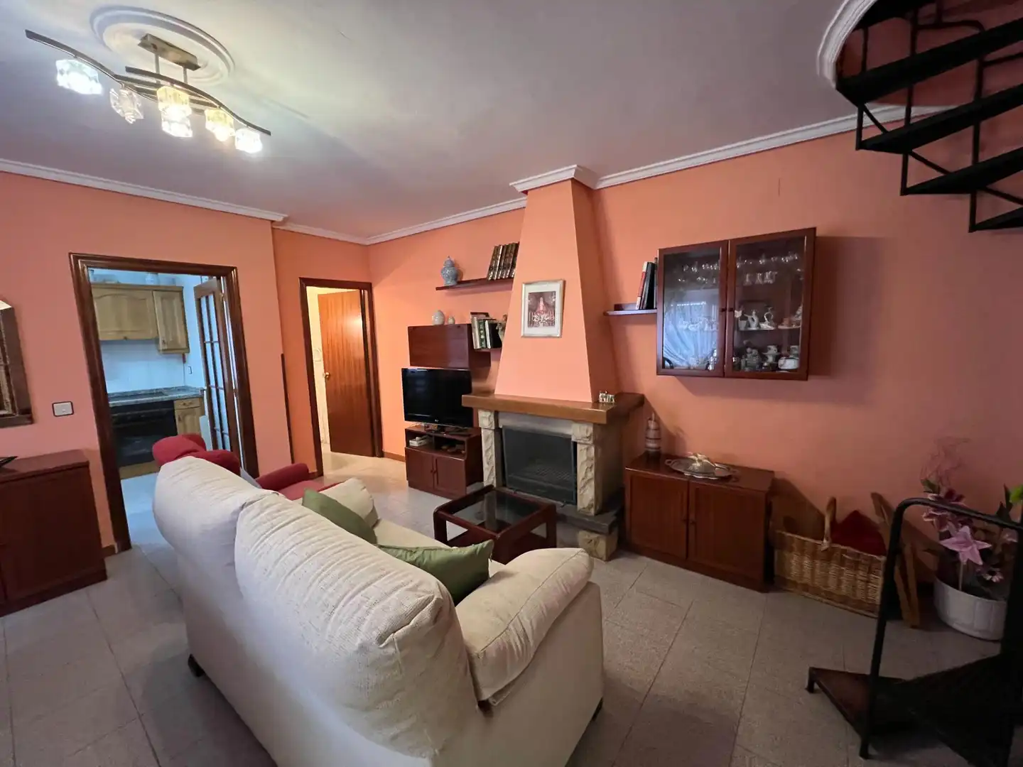 Wohnzimmer von Haus oder Chalet zum Verkauf in Arrabalde mit Terrasse, Abstellraum und Möbliert