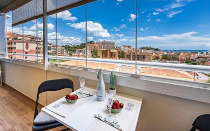 Dormitori de Pis en venda en Fuengirola amb Aire condicionat, Terrassa i Moblat