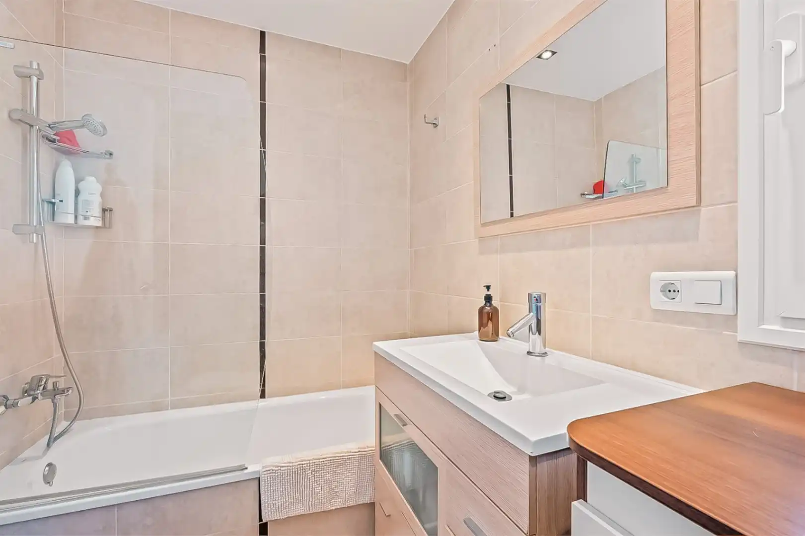 Baño de Casa o chalet en venta en L'Alfàs del Pi con Aire acondicionado, Calefacción y Piscina