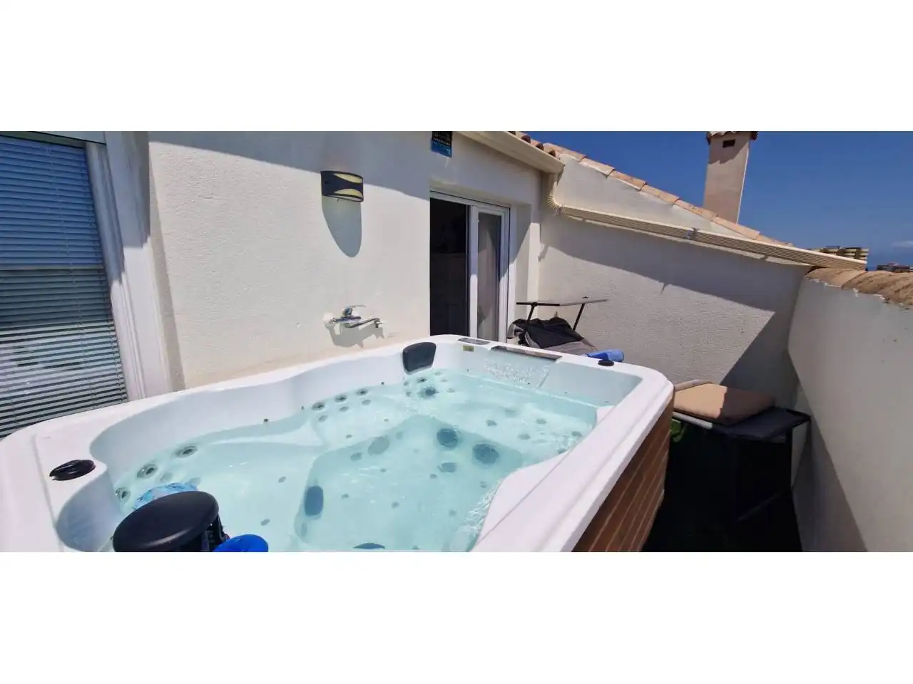 Àtic amb piscina en venda a Puerto Marina