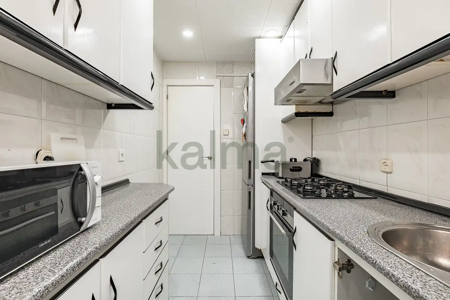Cocina de Piso en venta en Santa Coloma de Gramenet con Aire acondicionado, Calefacción y Amueblado