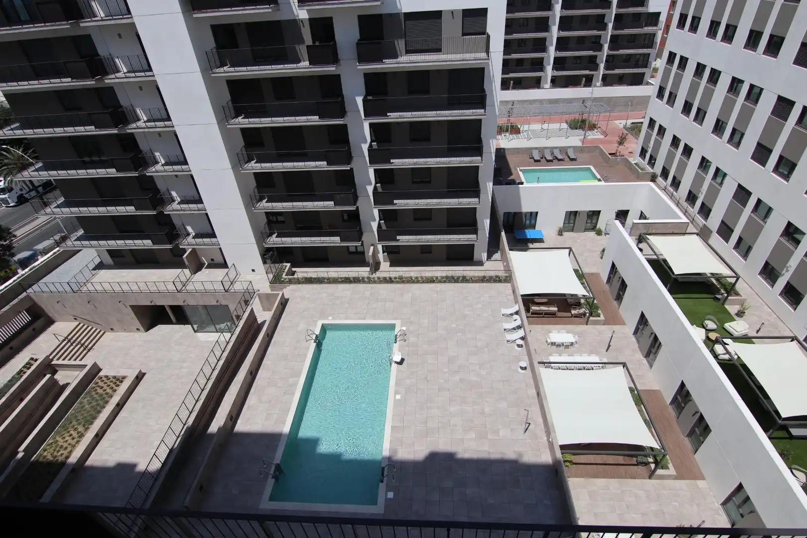 Piscina de Piso de alquiler en Terrassa con Aire acondicionado, Calefacción y Jardín privado