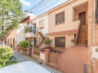 Vista exterior de Casa o xalet en venda en La Garriga amb Calefacció, Parquet i Terrassa