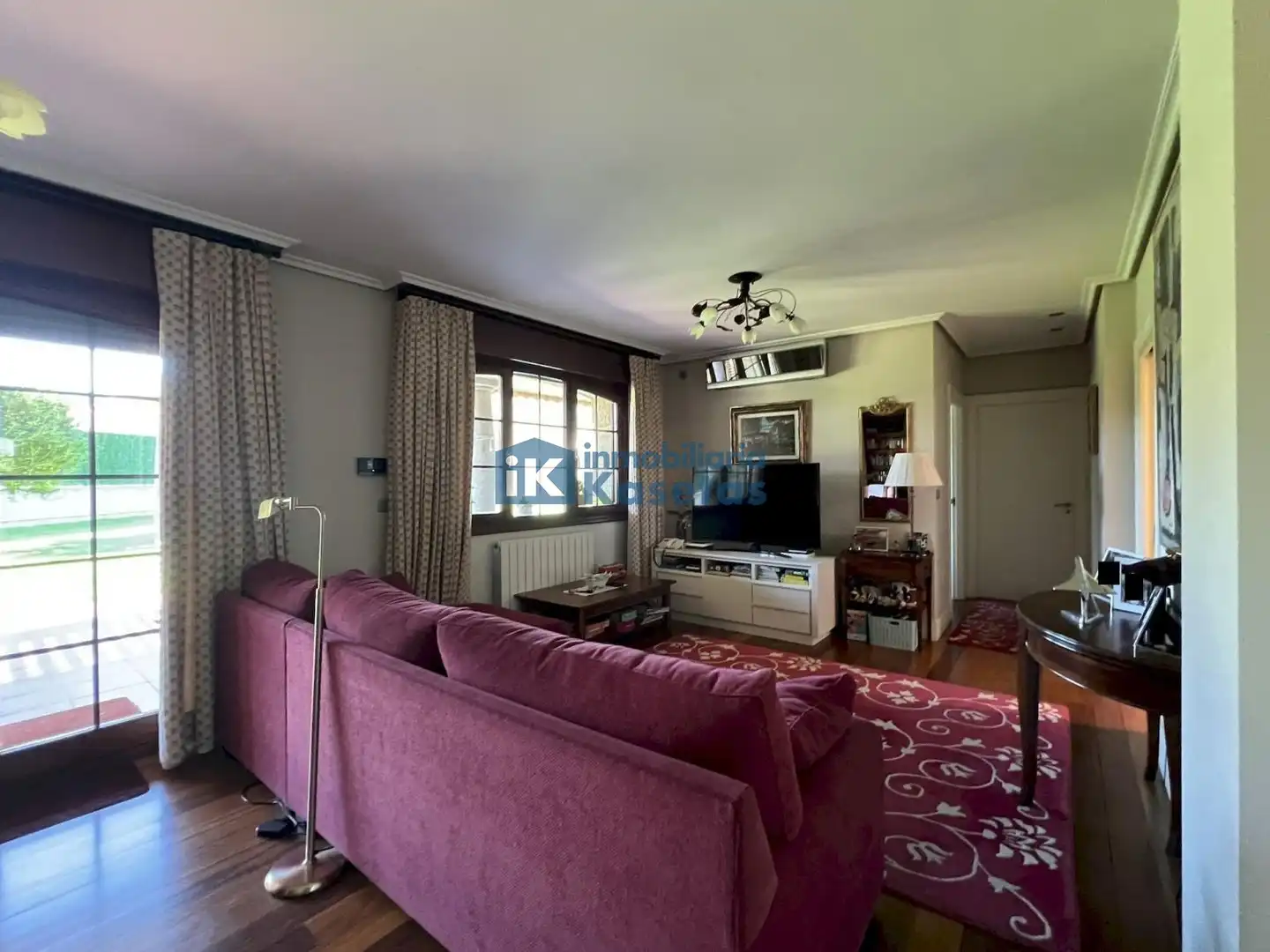 Living room of Houses for sale in Basauri   with Air Conditioner and Heating