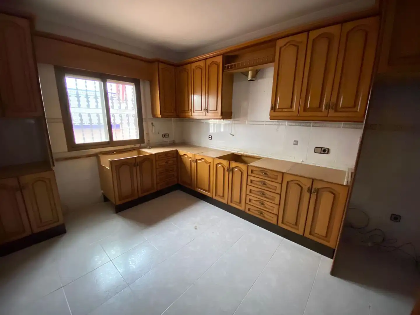 Kitchen of Houses for sale in Manzanares  with Air Conditioner, Heating and Storage room