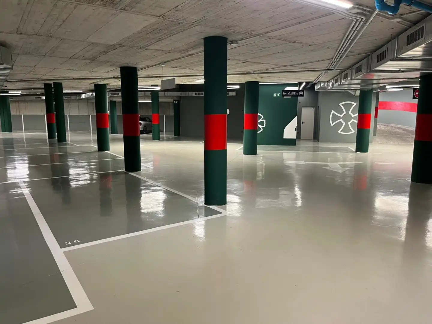 Aparcament de Pis de lloguer en Vic amb Aire condicionat, Calefacció i Terrassa