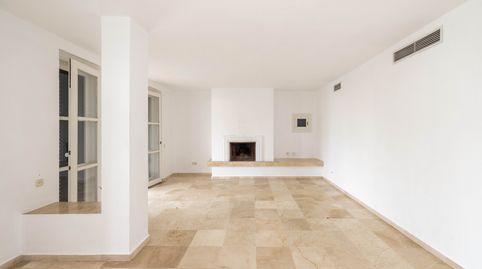 Foto 5 de Piso en venta en Avenida Jardines de las Golondrinas, Romana Playa, Marbella