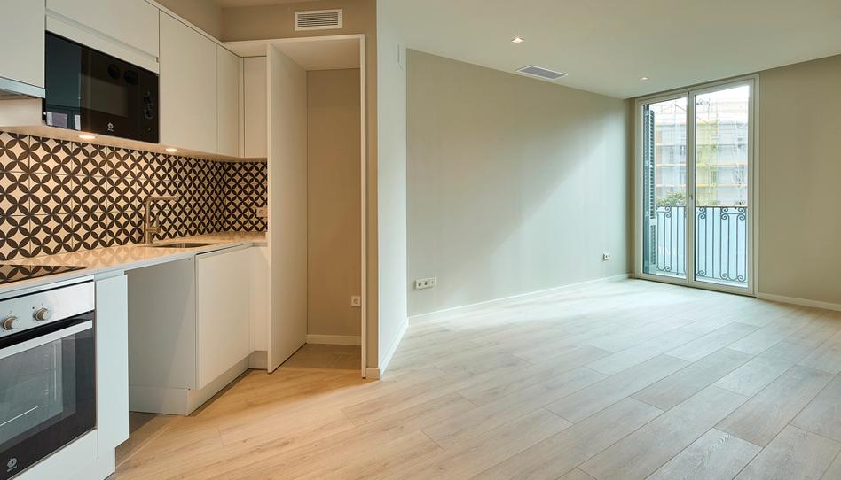 Foto 1 de Pis de lloguer a Carrer de València, 595, El Camp de l'Arpa del Clot, Barcelona