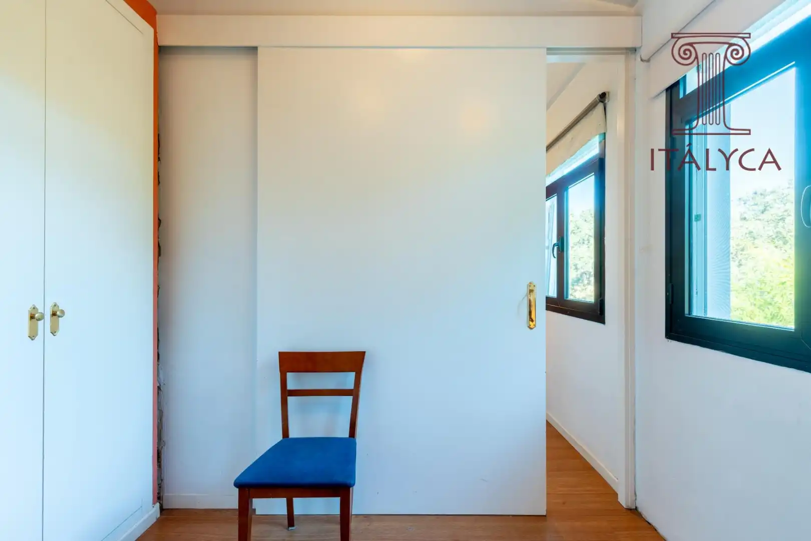Houses for sale in El Castillo de las Guardas  with Private garden, Terrace and Community pool