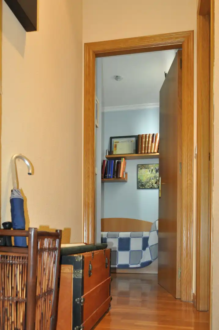Habitación de Apartamento en venta en Valencia con Aire acondicionado, Calefacción y Horno