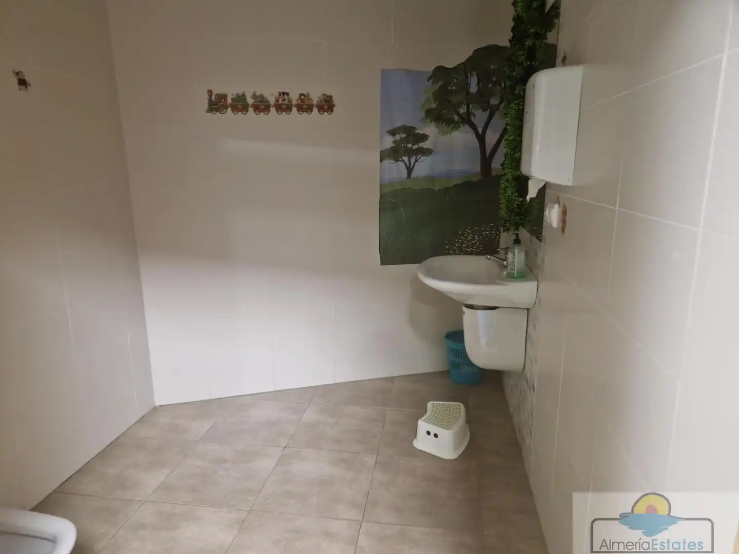 Baño de Local de alquiler en Macael