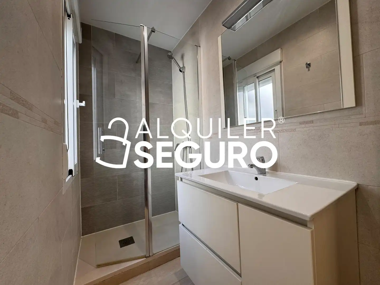 Bany de Pis de lloguer en Pozuelo de Alarcón amb Aire condicionat i Calefacció
