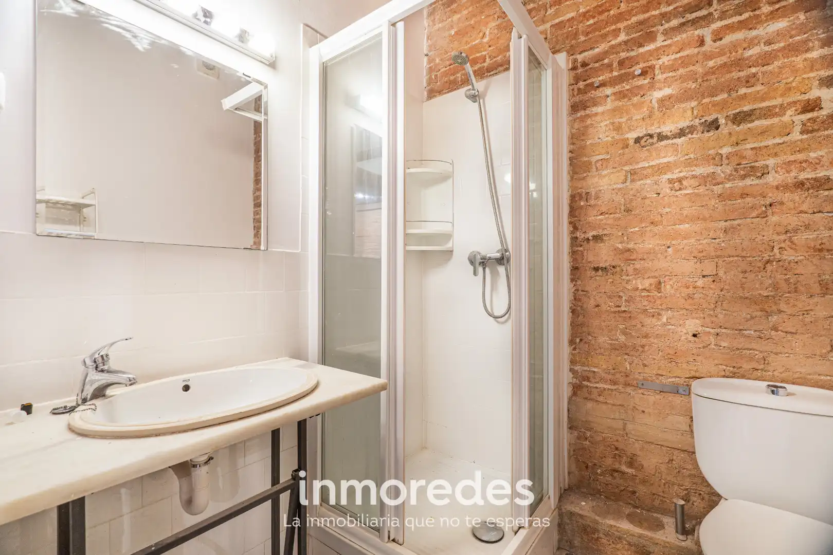 Baño de Piso en venta en Barcelona con Balcón