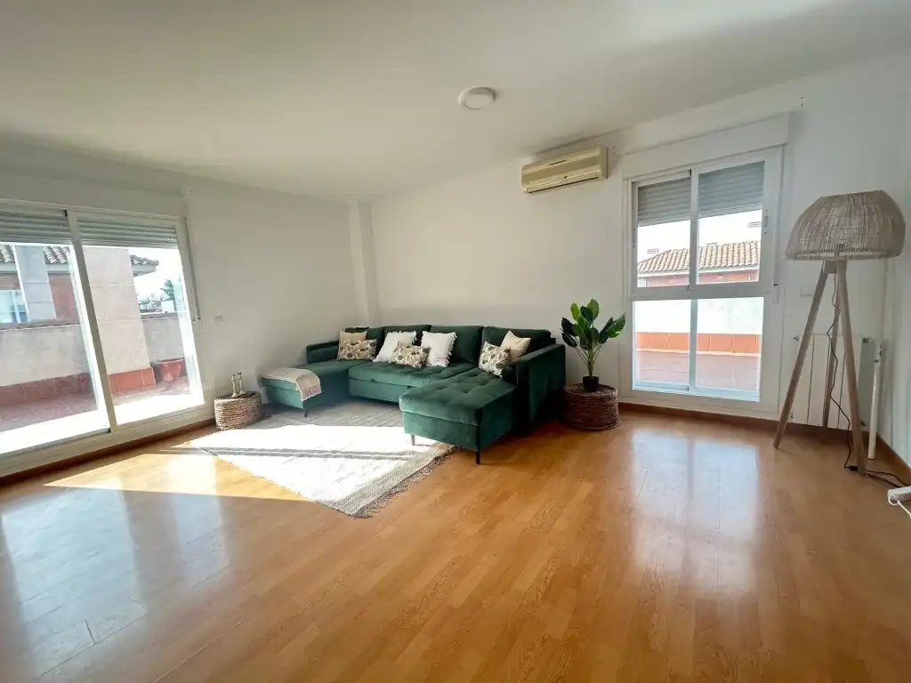 Wohnzimmer von Dachboden zum Verkauf in Villaviciosa de Odón