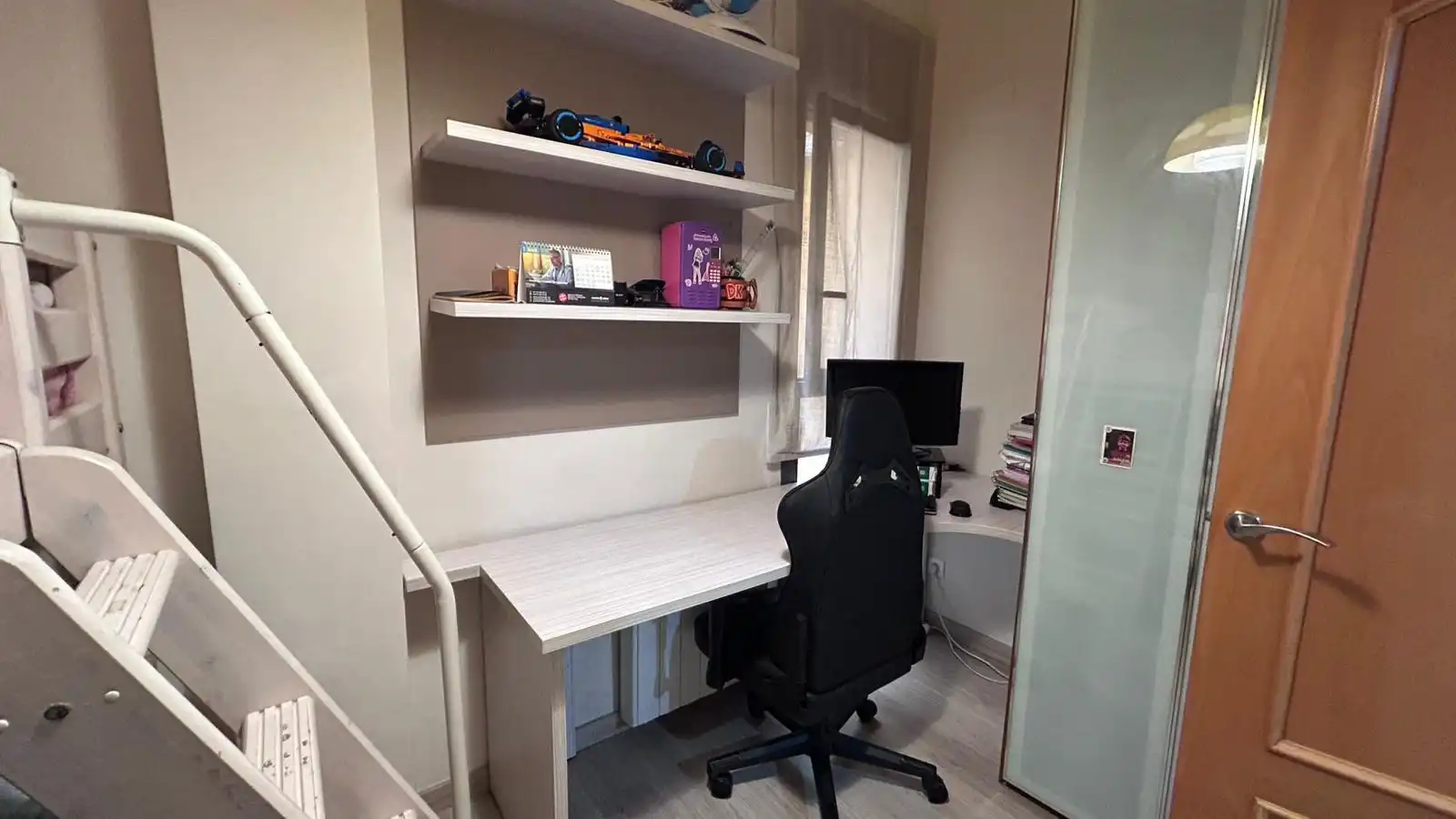 Ground floor for sale in Cornellà de Llobregat  with Storage room