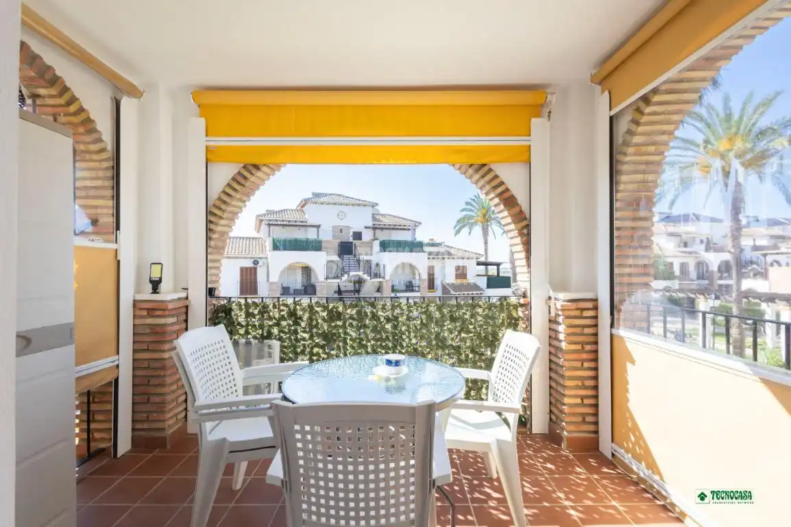 Terraza de Piso en venta en Tabernas con Aire acondicionado, Amueblado y Piscina comunitaria