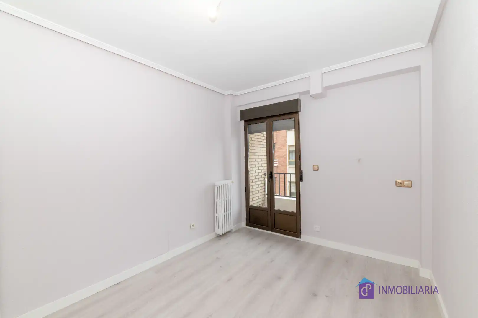Bedroom of Flat for sale in Zaragoza  with Air Conditioner, Heating and Oven