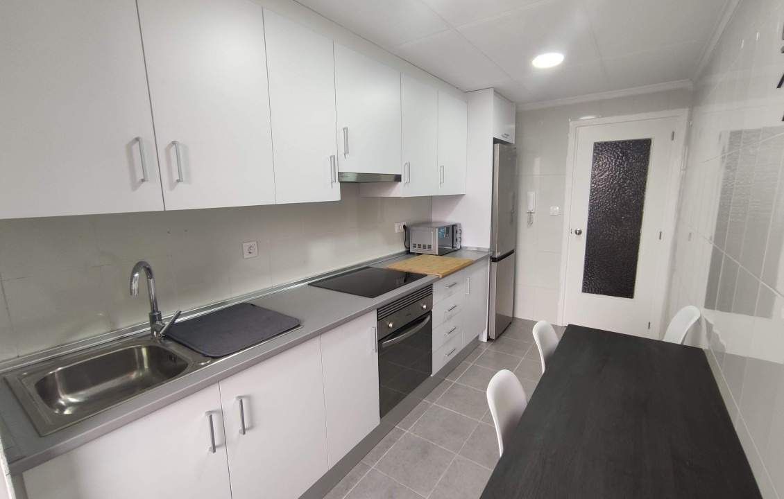Kitchen of Flat to rent in Elche / Elx