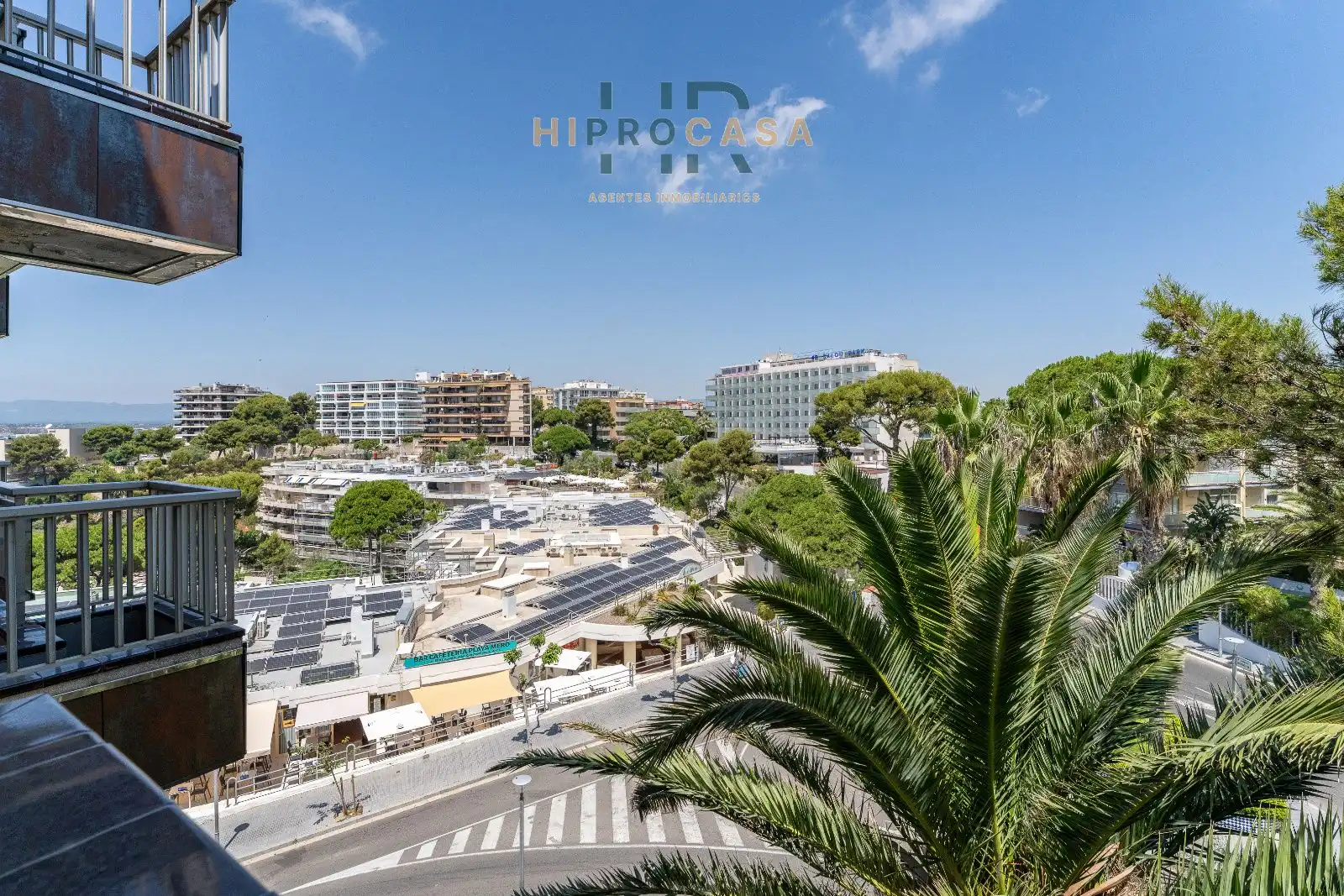 Vista exterior de Piso en venta en Población de Arroyo con Terraza y Amueblado