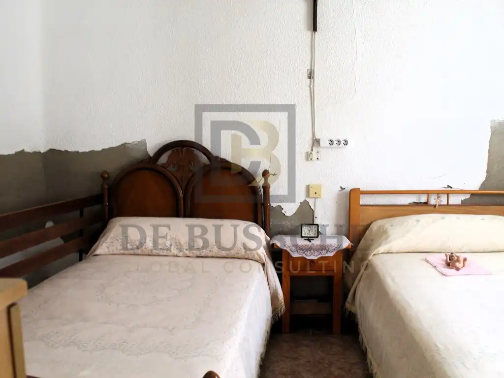 Habitación de Casa adosada en venta en Formentera del Segura