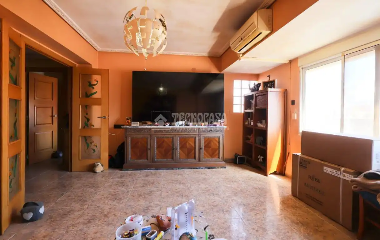 Sala de estar de Piso en venta en Sagunto / Sagunt con Aire acondicionado, Amueblado y Balcón