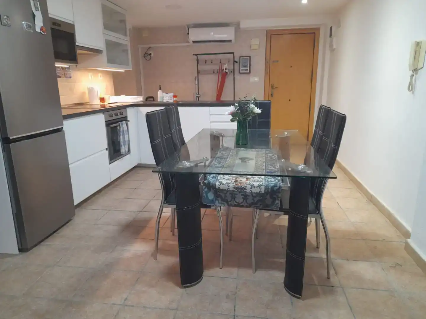 Kitchen of Flat for rent in  Valencia Capital  with Air Conditioner
