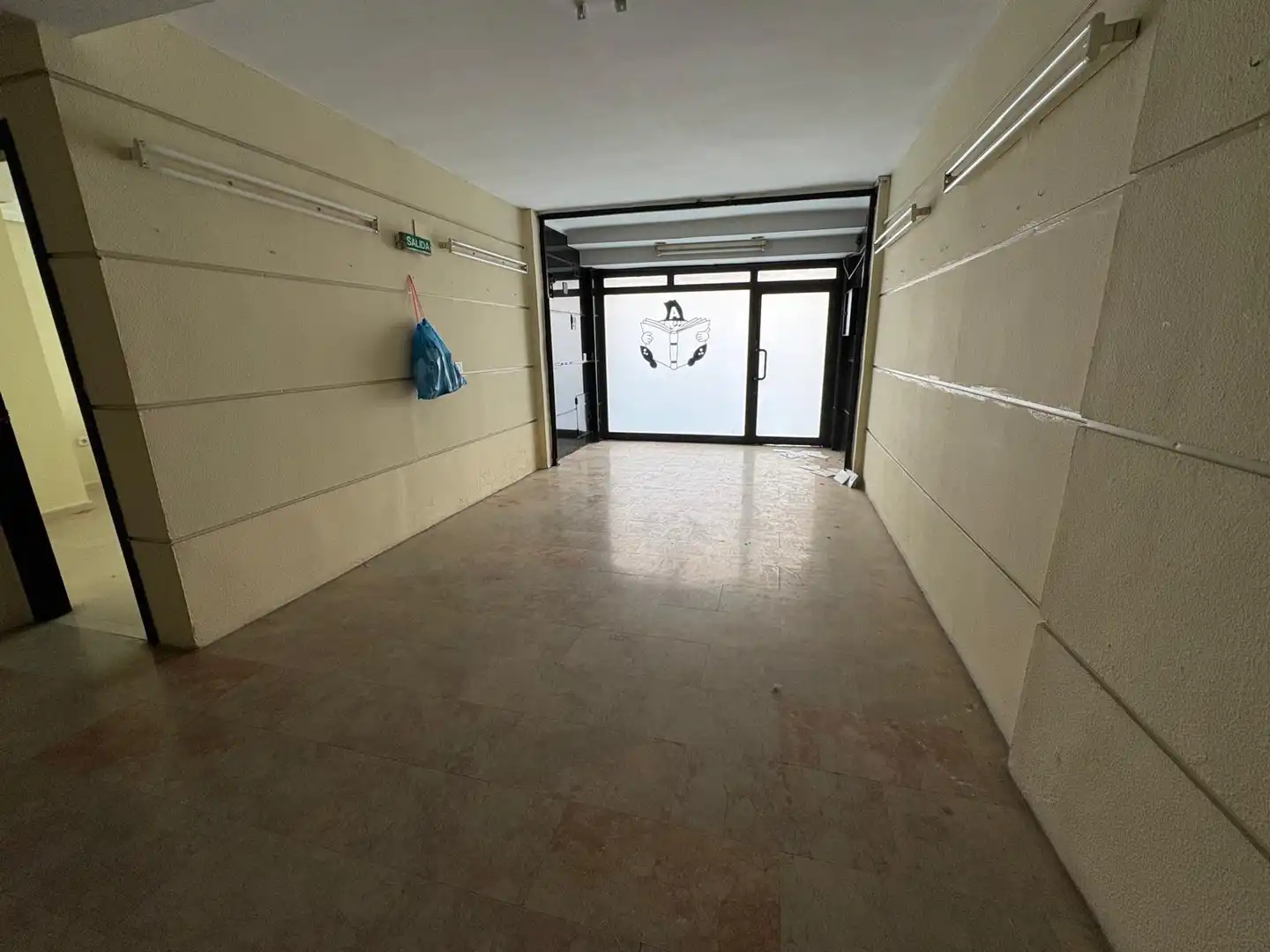 Local comercial en venda a Poniente-Sur, imagen 2