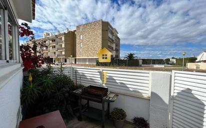 Vista exterior de Casa adosada en venda en Roses amb Aire condicionat i Terrassa