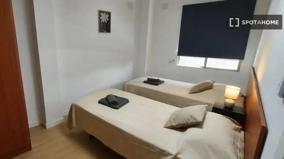 Bedroom of Flat for rent in Paterna  with Air Conditioner, Heating and Furnished