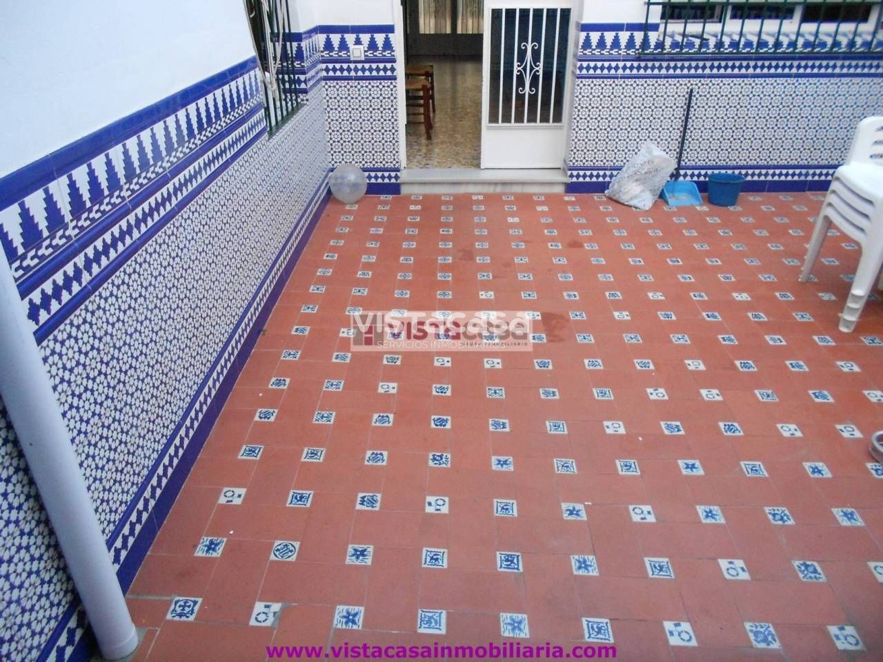 Exterior view of House or chalet to rent in Mairena del Alcor  with Heating and Furnished