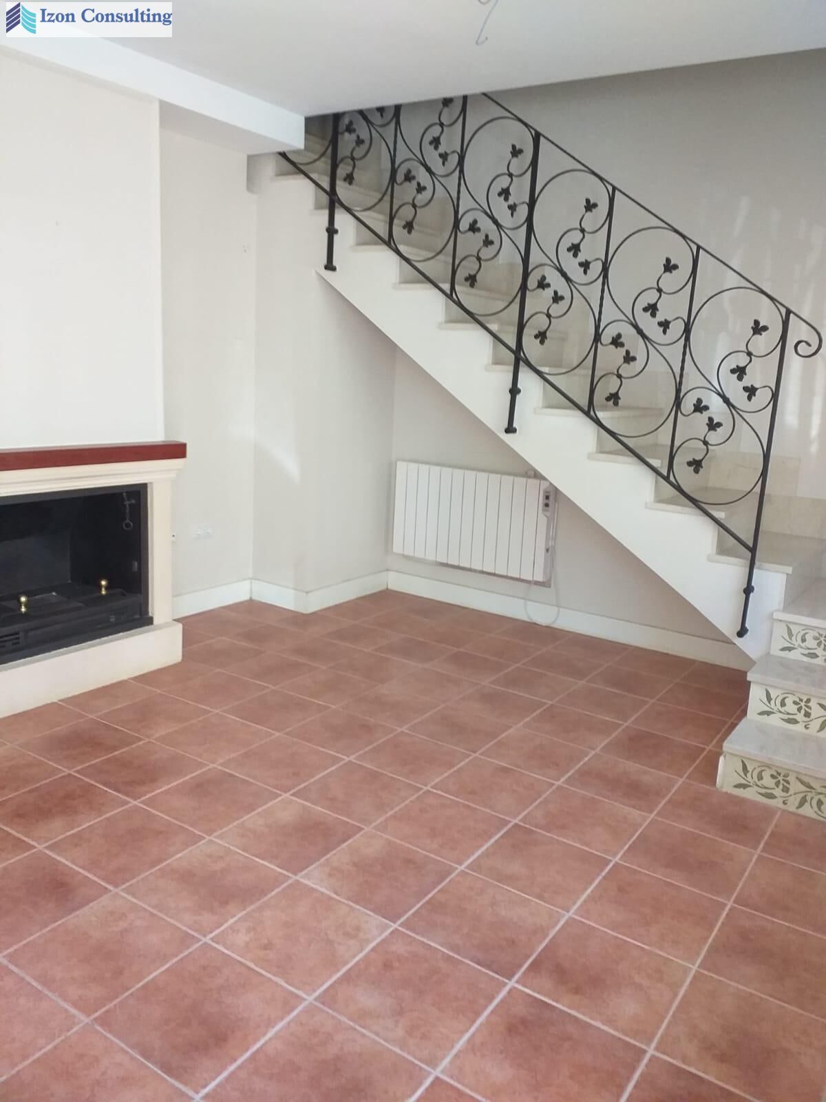 Casa adosada en venda en Villalgordo del Júcar amb Calefacció, Traster i Piscina