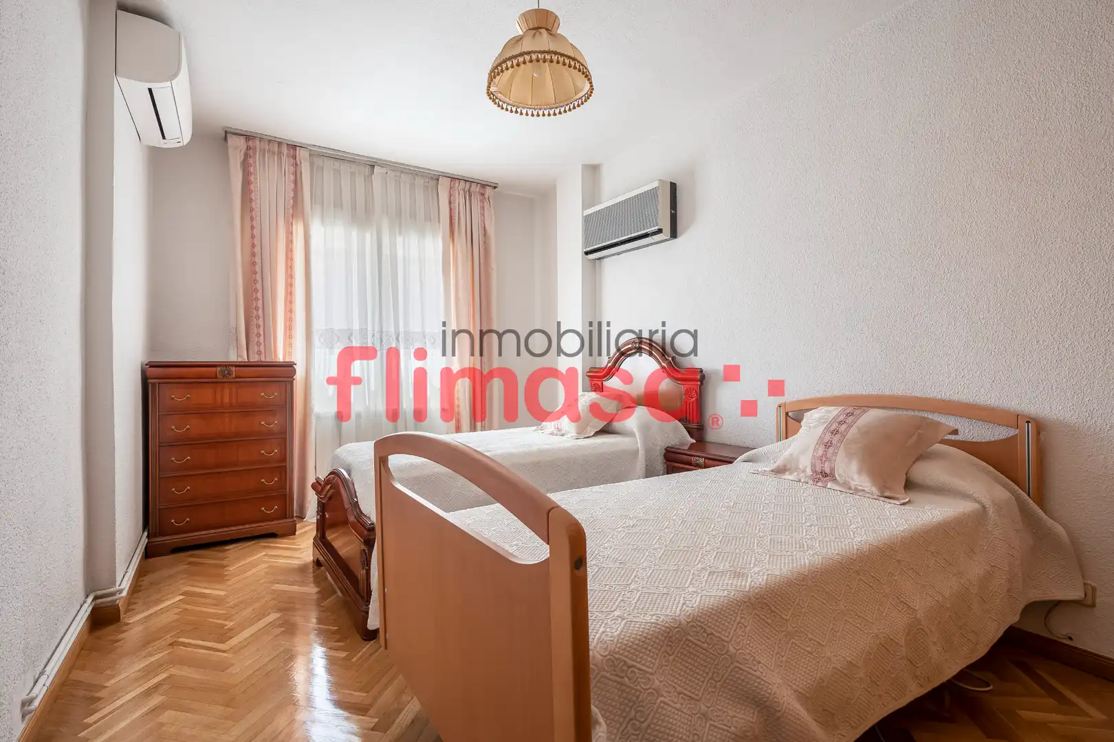 Schlafzimmer von Wohnung zum Verkauf in Villaviciosa de Odón mit Klimaanlage, Heizung und Terrasse
