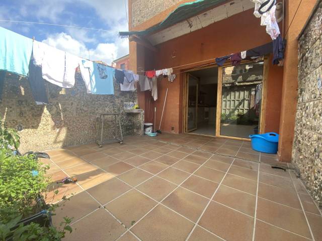 Edificio en Venta en Gurb en Nord