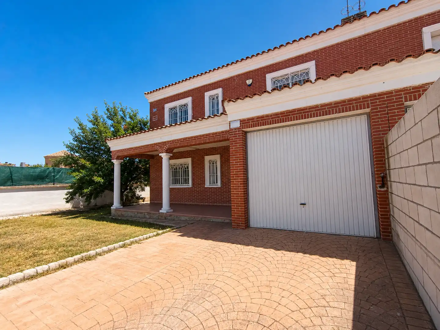 Exterior view of Houses for sale in Barcience  with Private garden