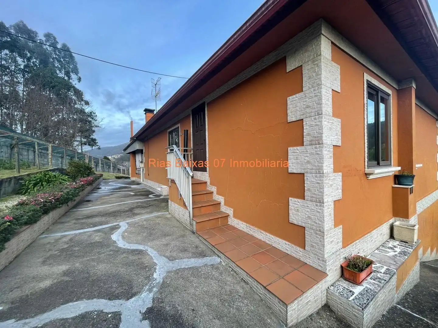 House with garden for sale in Mos, imagen 5
