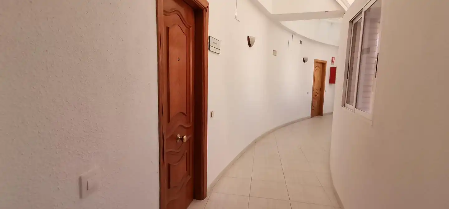 Büro zum Verkauf in Linares