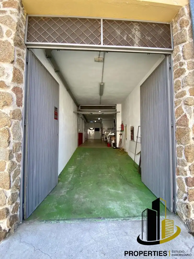 Local en venda en Vallejera de Riofrío