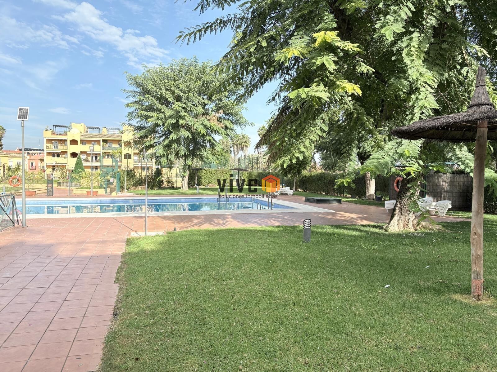 Garden of Flat for sale in San Juan de Aznalfarache  with Air Conditioner and Community pool