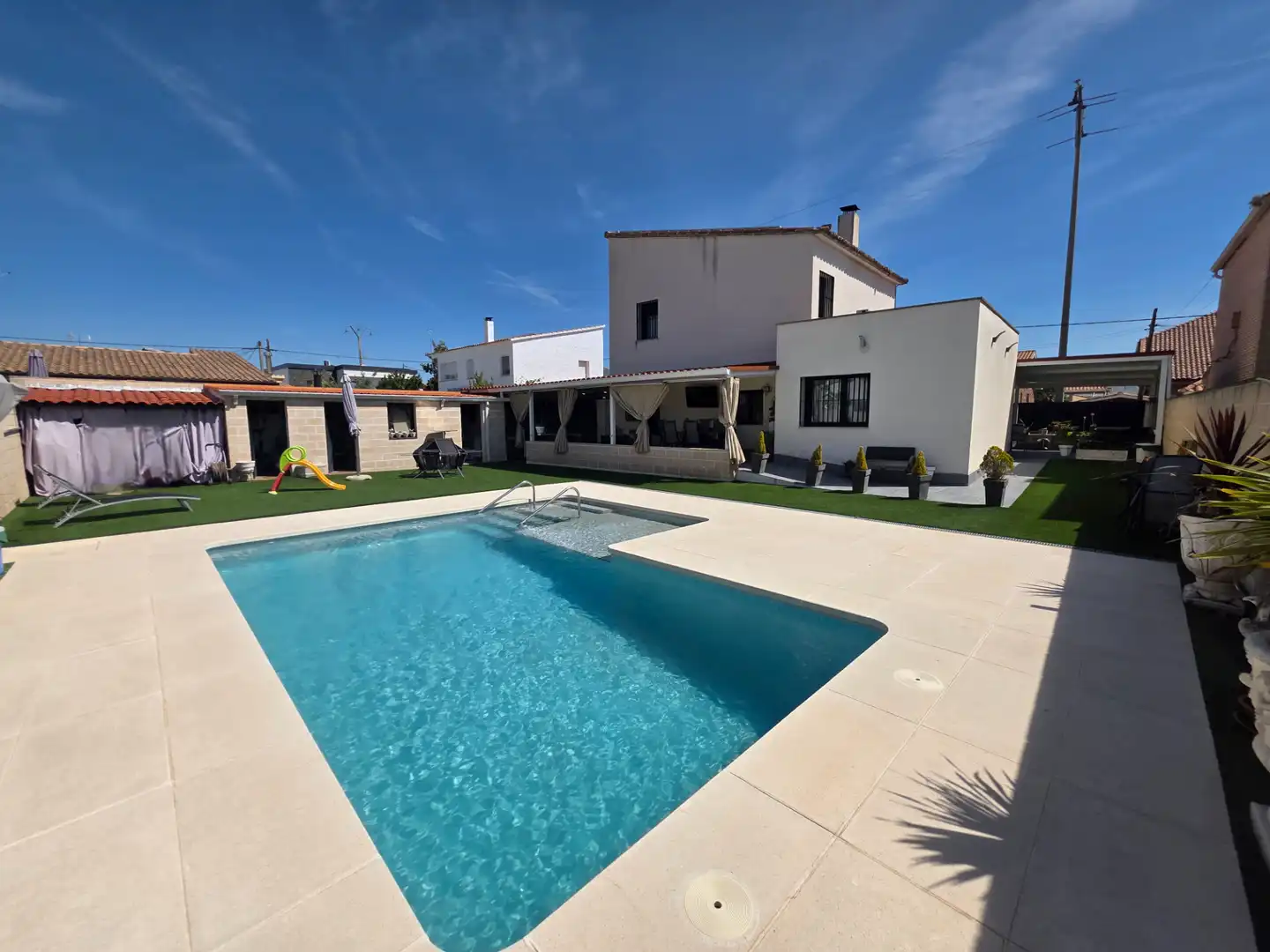 Swimming pool of Houses for sale in Griñón  with Air Conditioner, Heating and Private garden
