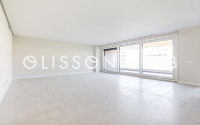 Living room of Flat for sale in La Moraleja  with Air Conditioner, Heating and Terrace