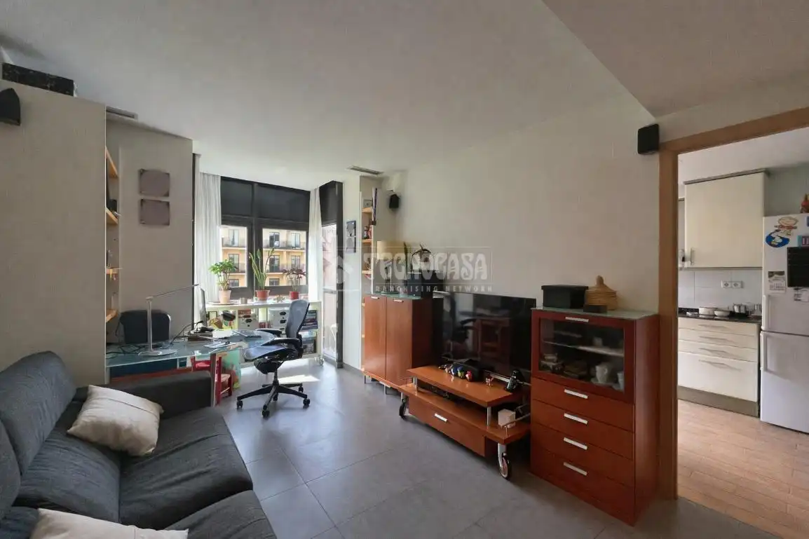 Sala d'estar de Pis en venda en Barcelona amb Aire condicionat