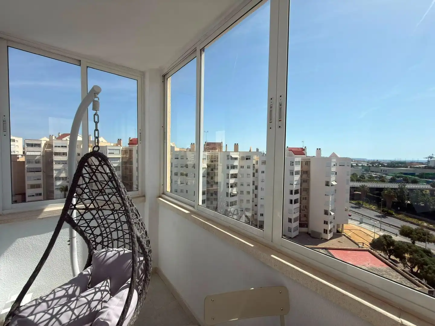 Terrasse von Dachboden zur Miete in Alicante / Alacant mit Klimaanlage und Gemeinschaftspool