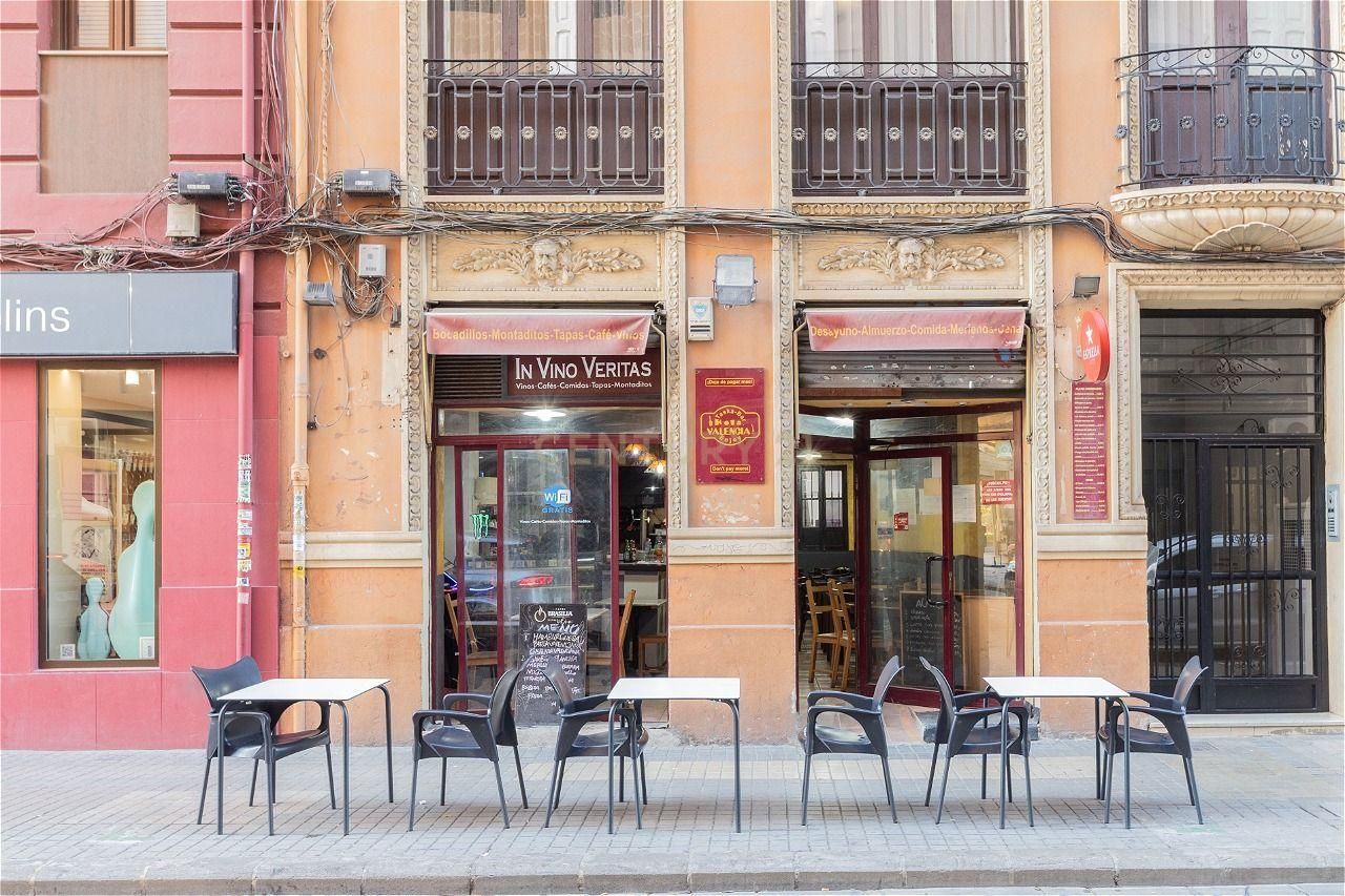 Premises for sale in  Valencia Capital  with Air Conditioner