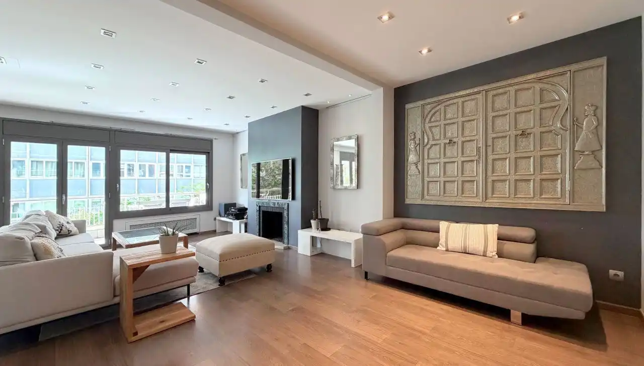 Sala de estar de Piso en venta en Barcelona con Aire acondicionado, Calefacción y Terraza