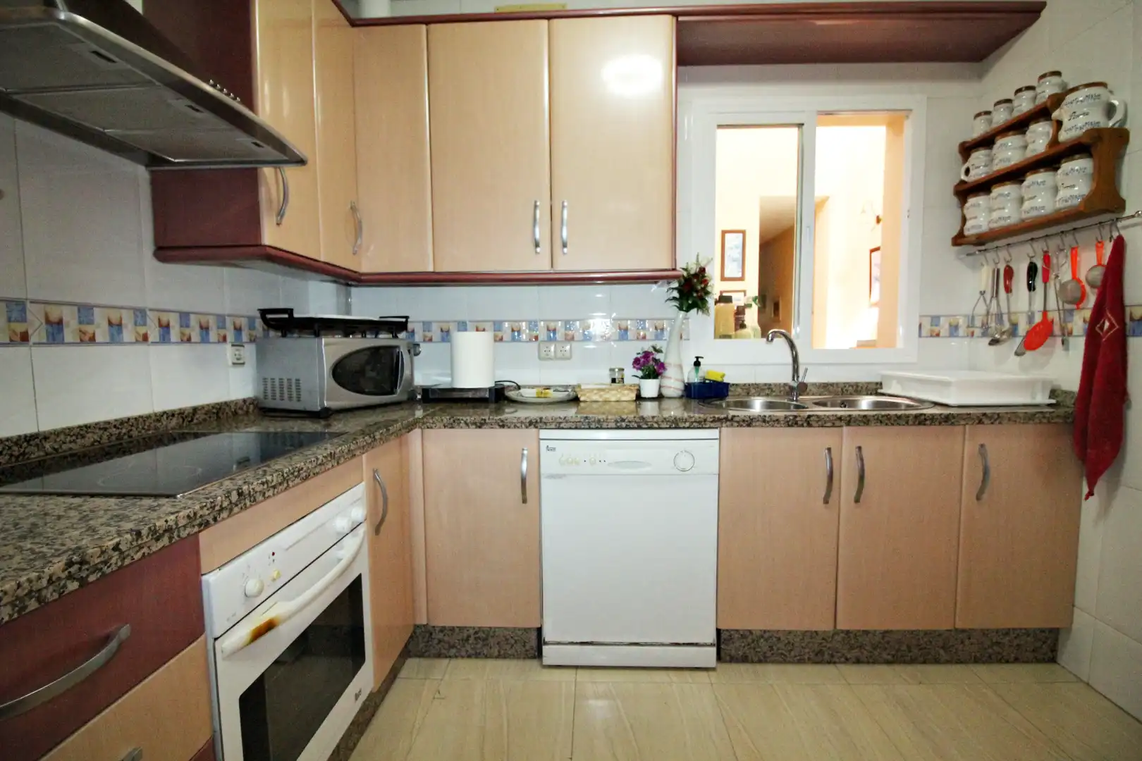 Cocina de Piso en venta en Almonte con Aire acondicionado, Terraza y Trastero