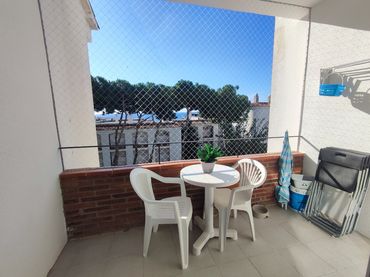Appartement compact avec piscine à vendre à Fenals