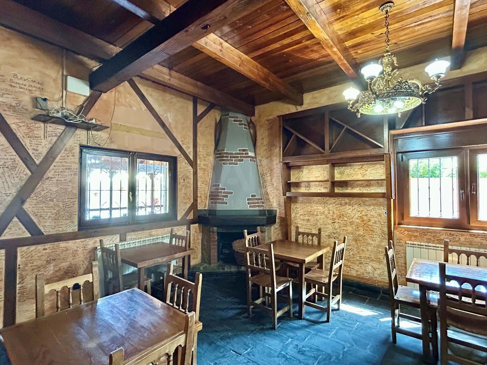 Premises for sale in Valverde de la Virgen