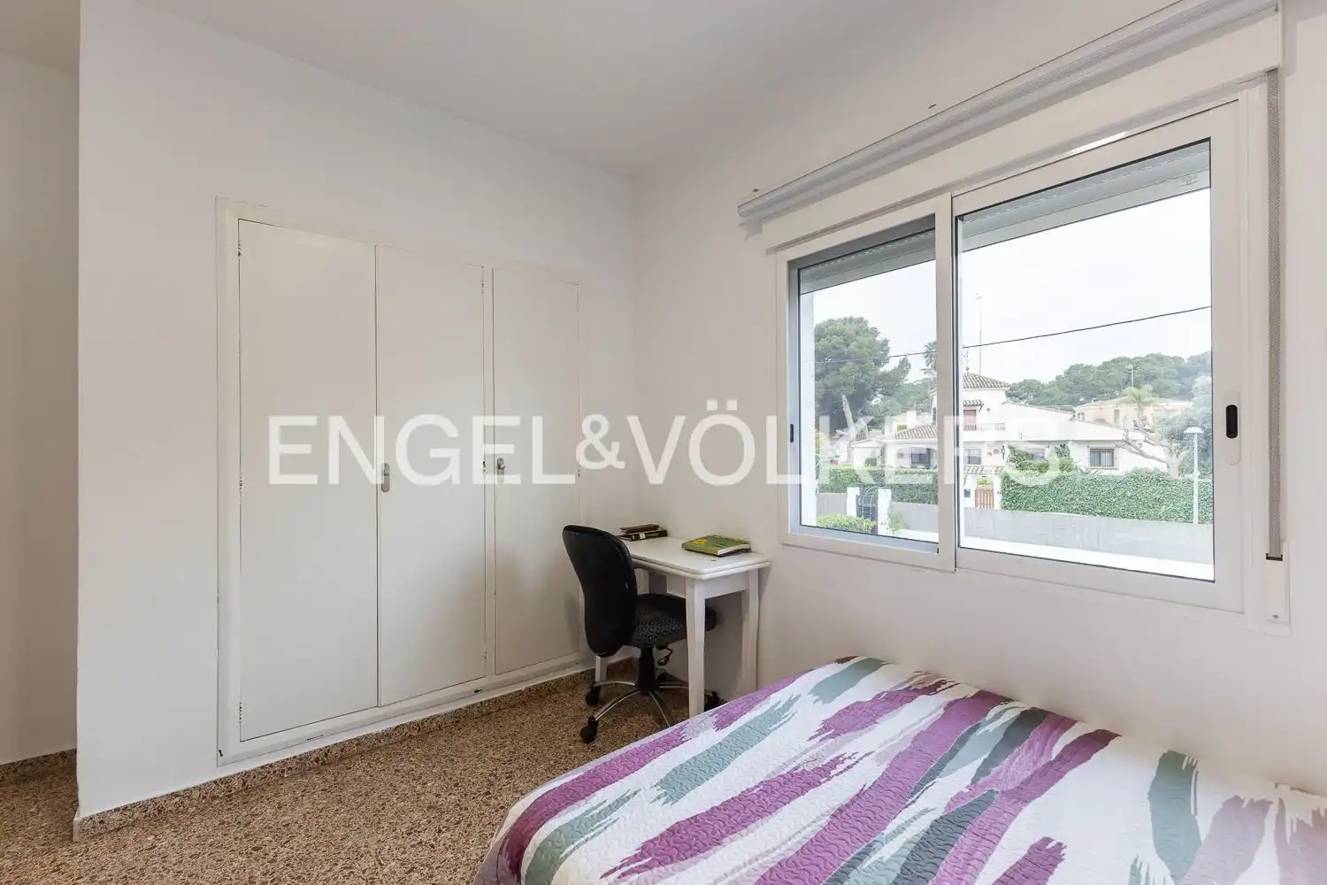 Habitación de Casa o chalet en venta en Paterna con Calefacción, Jardín privado y Terraza